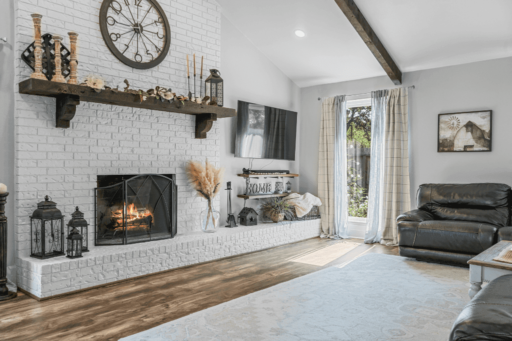 Cinematic real estate video preview of a professionally presented home interior.