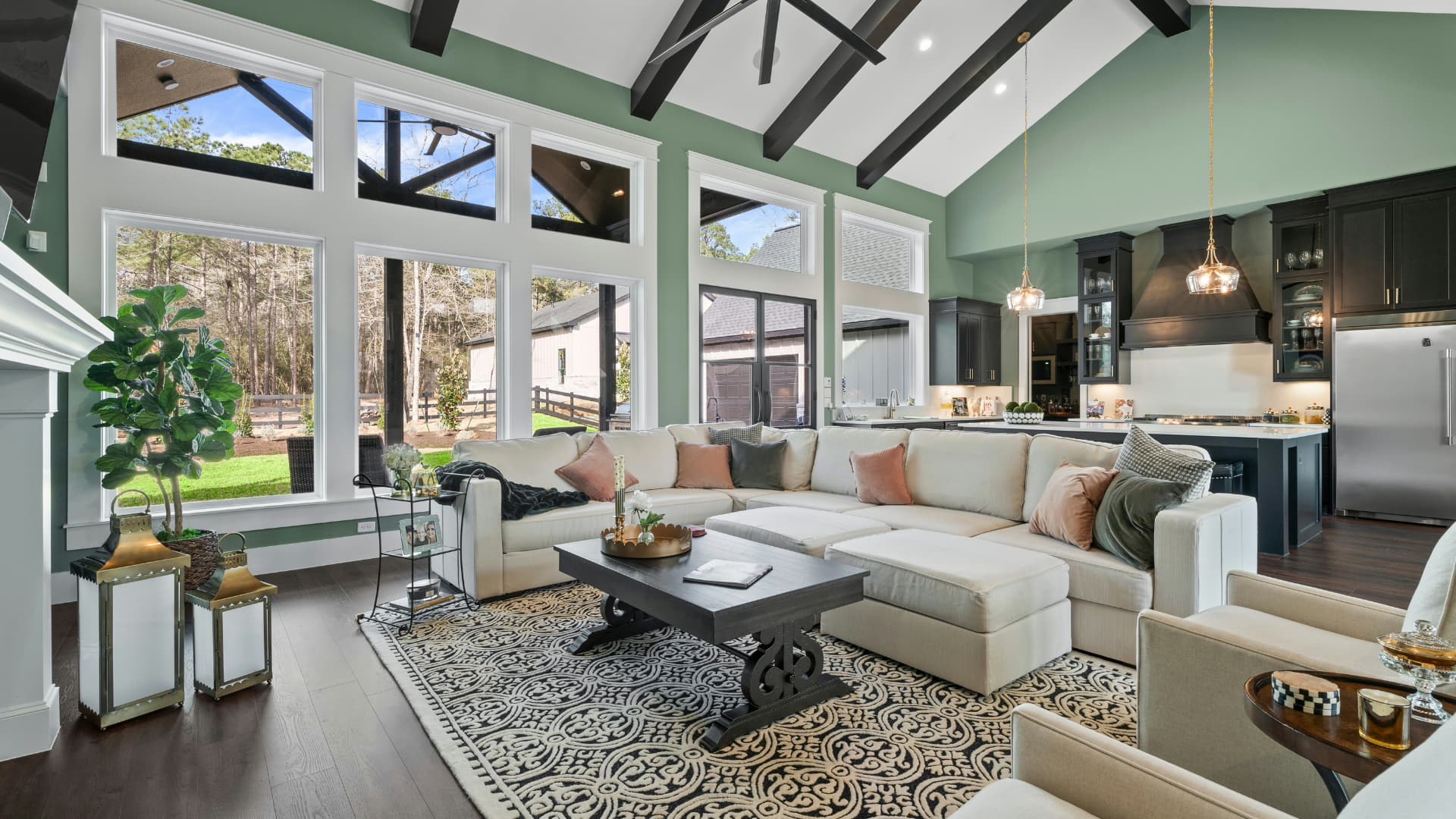 Featured image for Common Mistakes Realtors Make Hiring a Real Estate Photographer